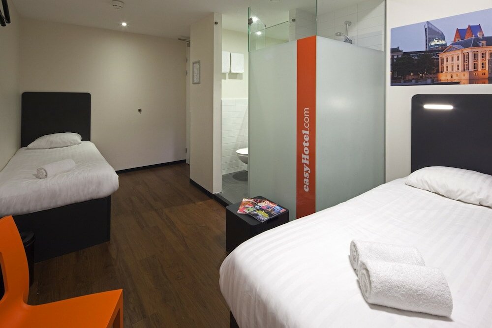 Фото EasyHotel The Hague City Centre