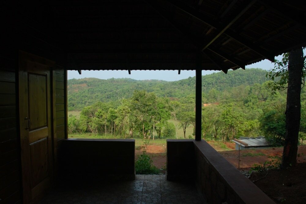 Фото Kadumane Hills Resorts