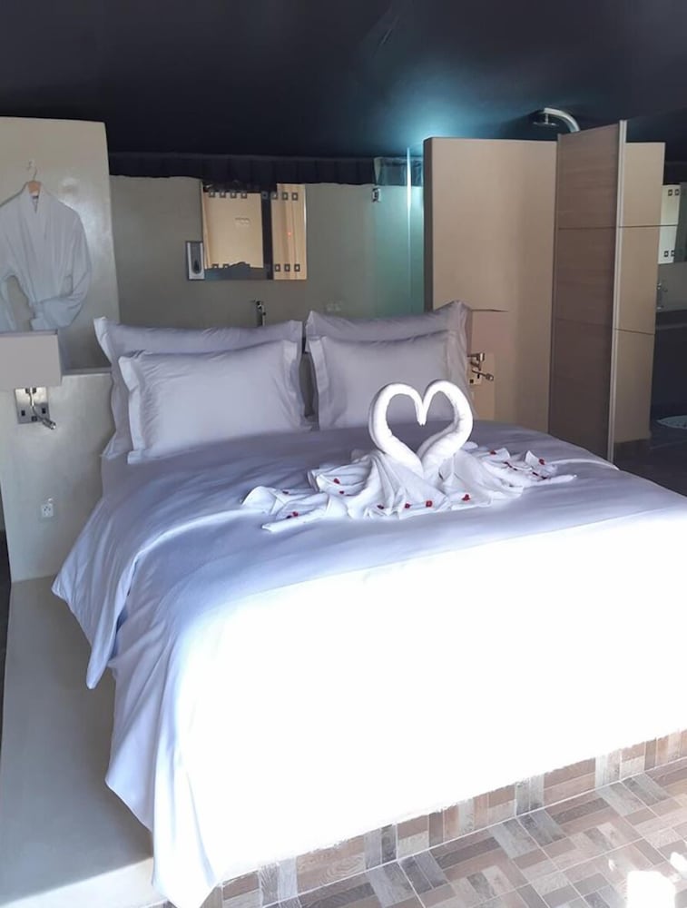 Фото The Farm Lodges And SPA