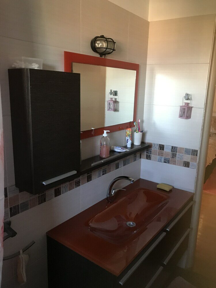 Фото Beautiful Spacious apt in Nea Makri