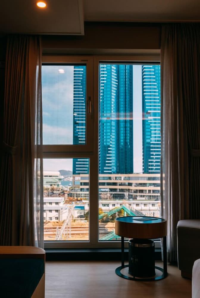 Фото Hound Hotel Busan Station