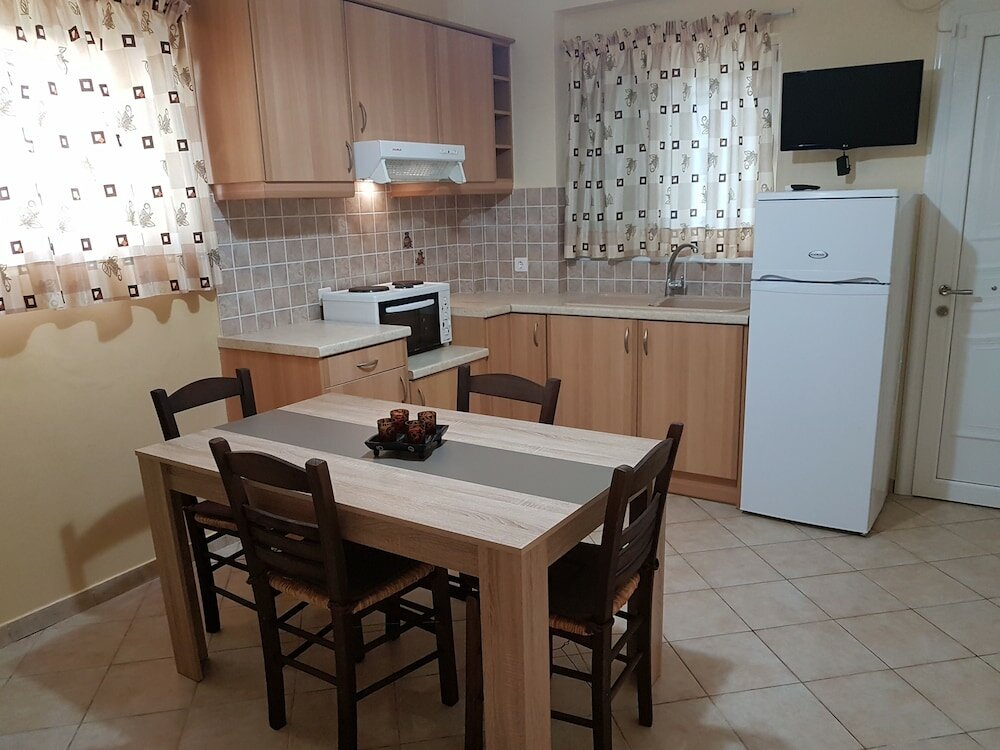 Фото Marathon Studios &Apartments