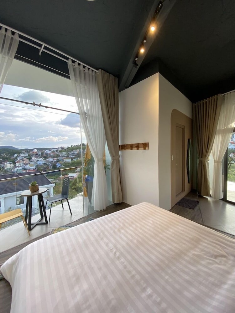 Фото Orimi Cafe & Homies Dalat