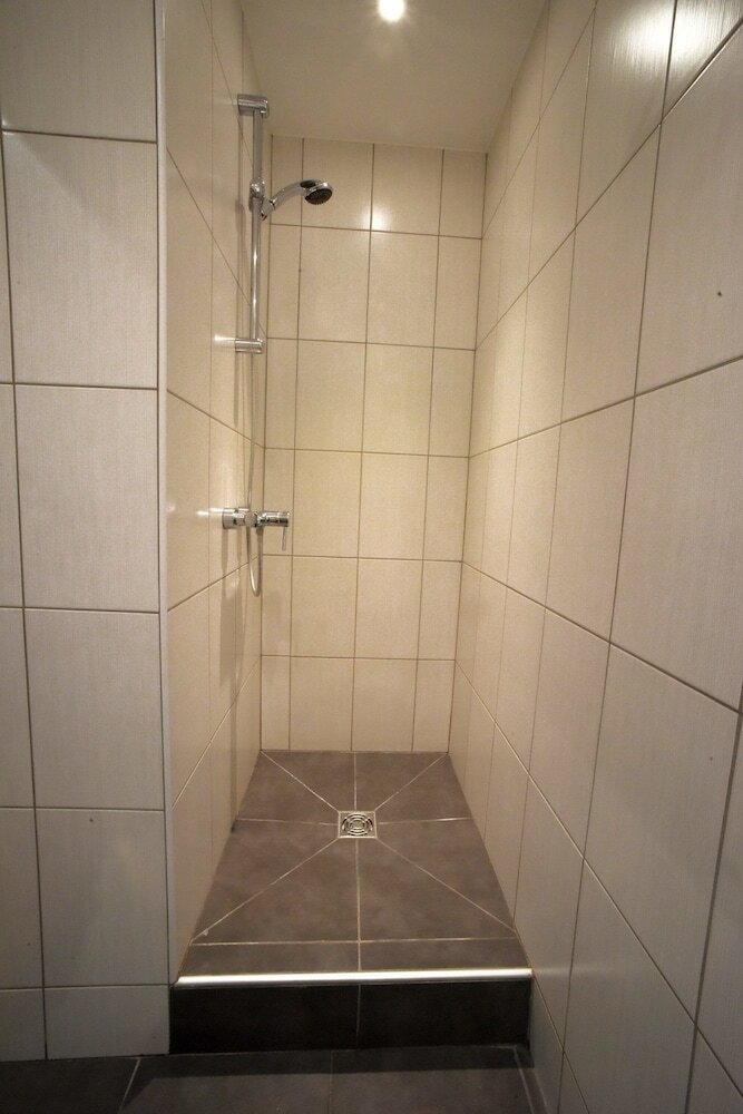 Фото Hotelo Lyon Charité