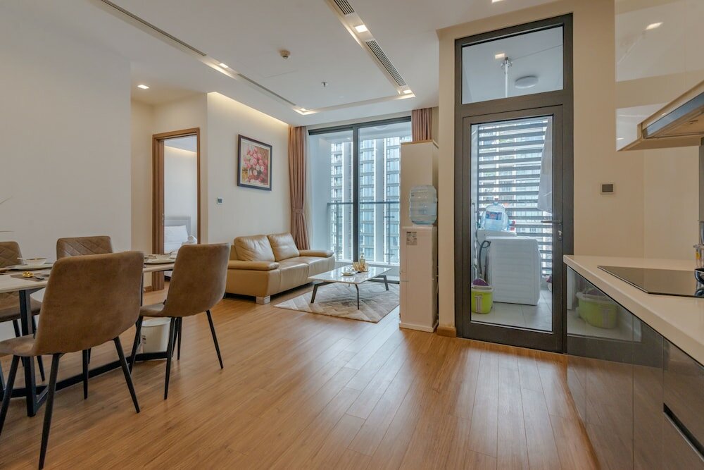 Фото La Rosa Vinhomes Metropolis