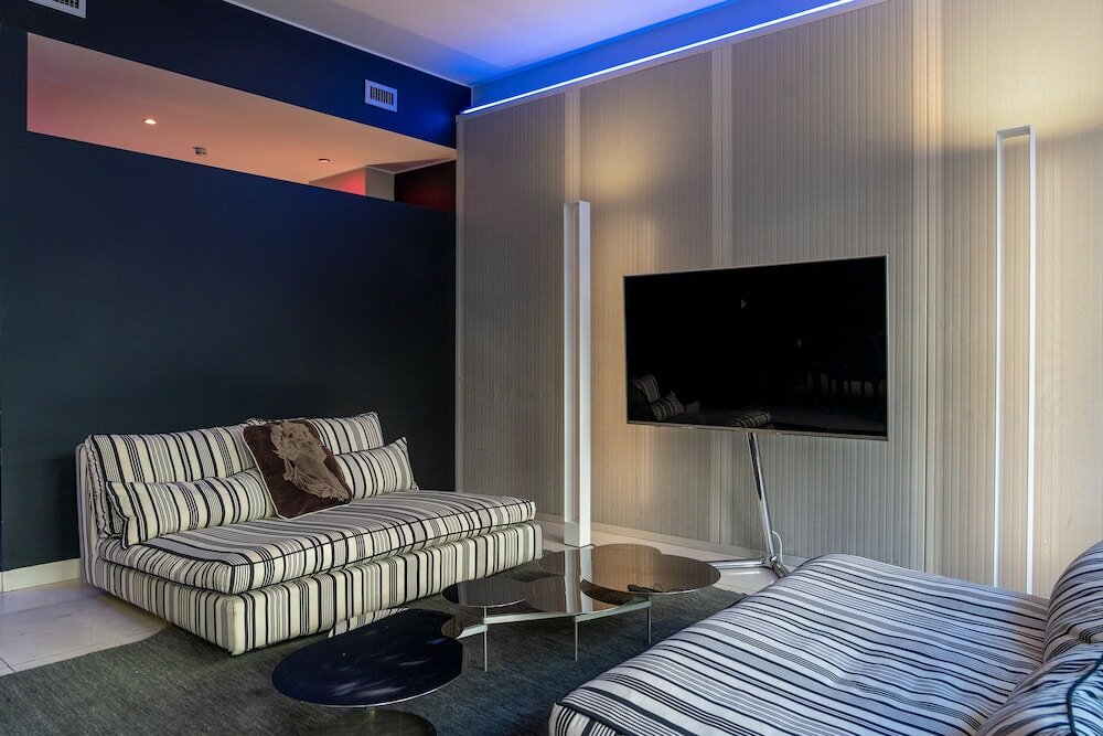 Фото The King Of Milan