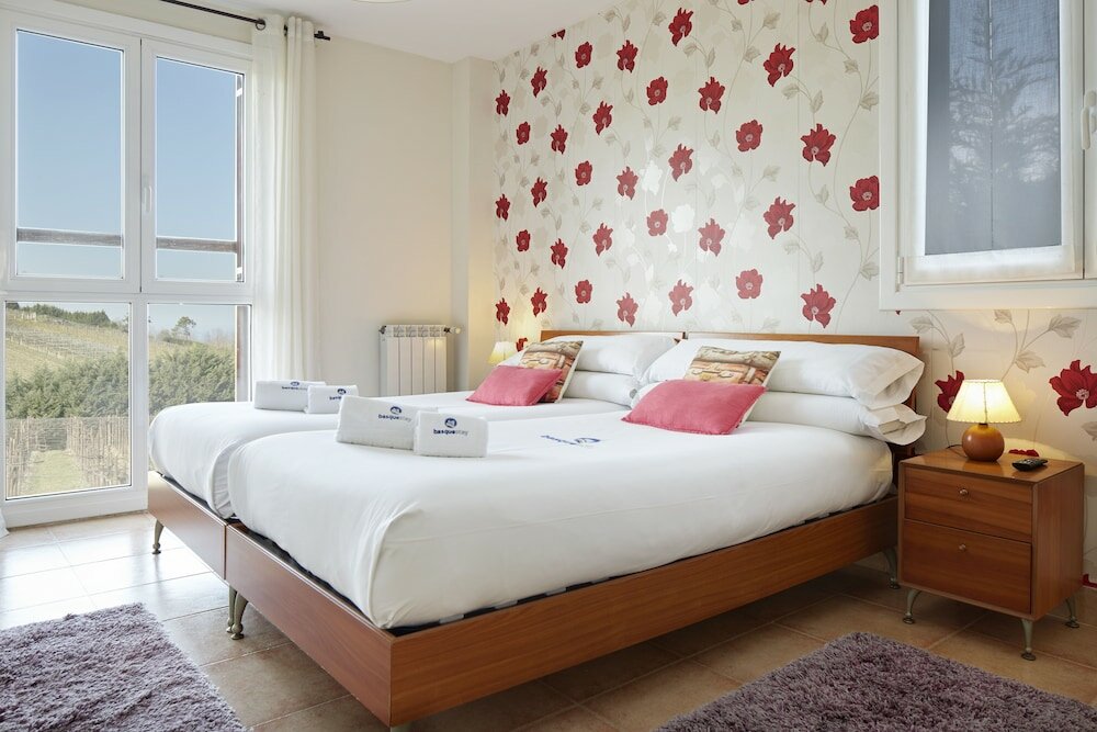 Фото Xabin Etxea - Basque Stay