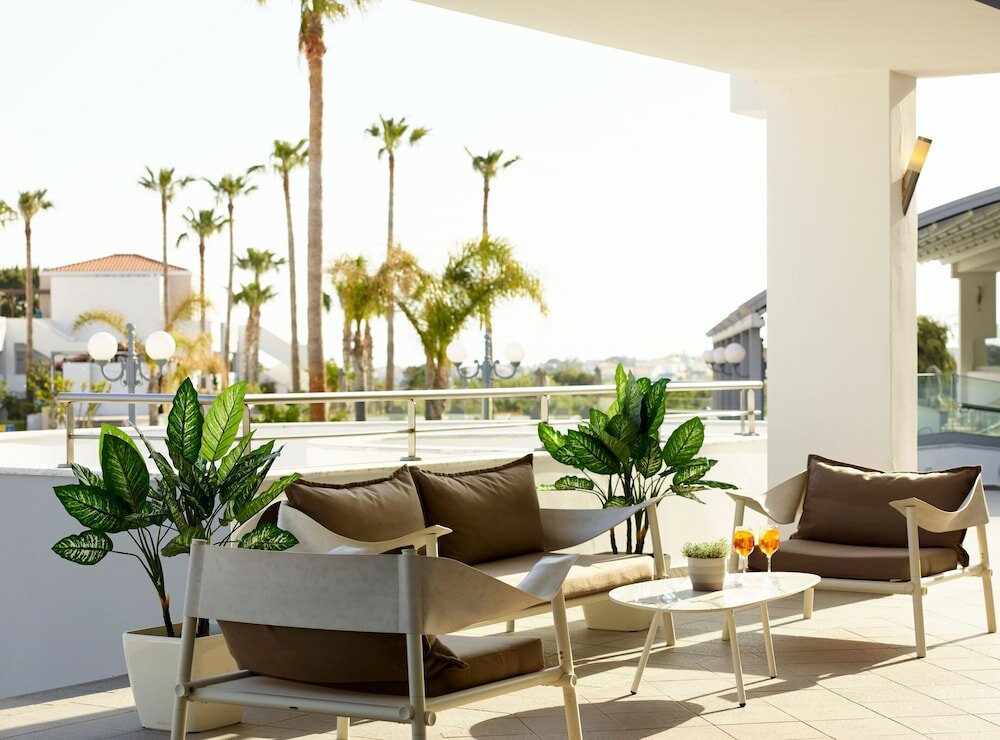 Фото Atlantica Marmari Palace