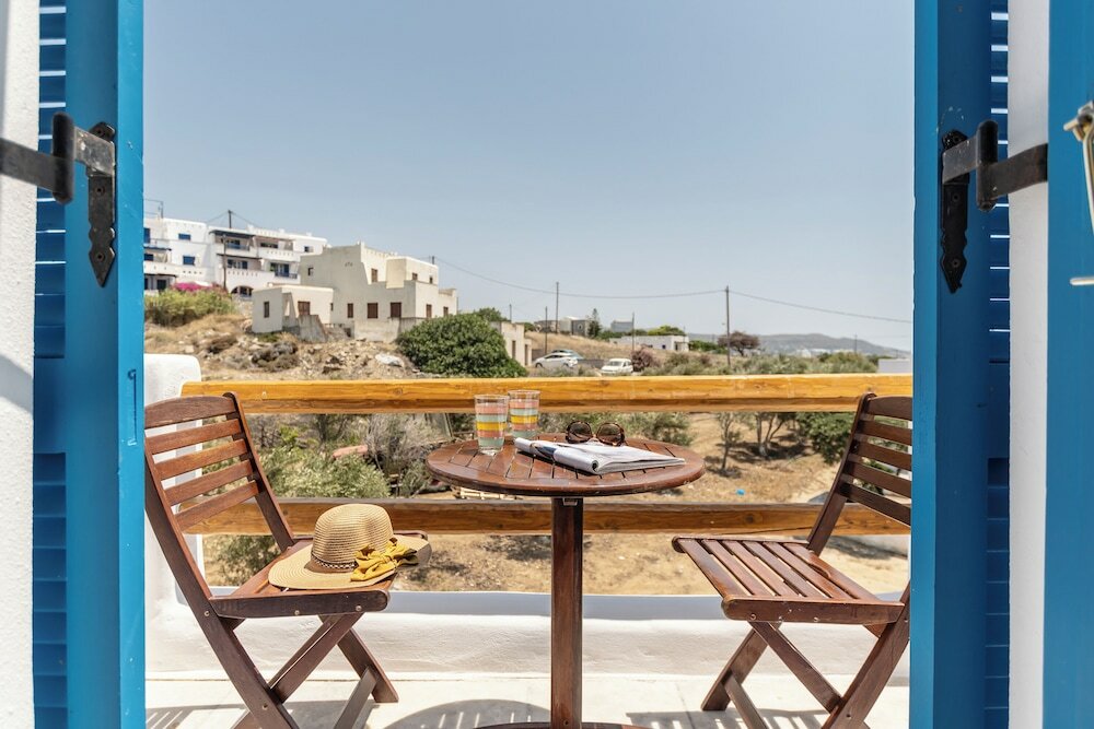 Фото Naxian Serenity Suites
