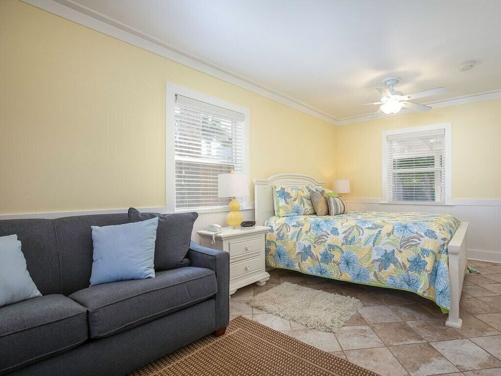 Фото Sisters in the Sand