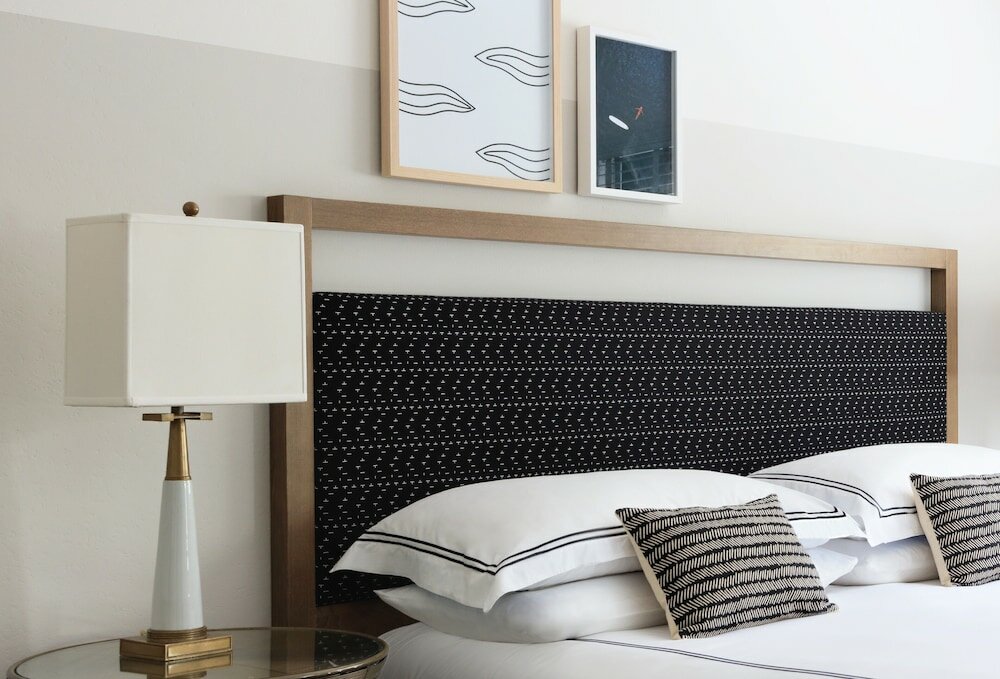 Фото Kimpton Surfcomber Hotel, an Ihg Hotel