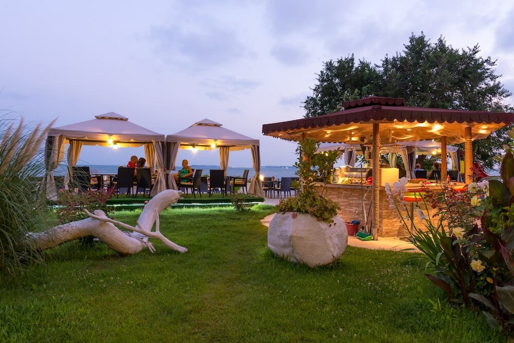 Фото Hotel Iris Beach