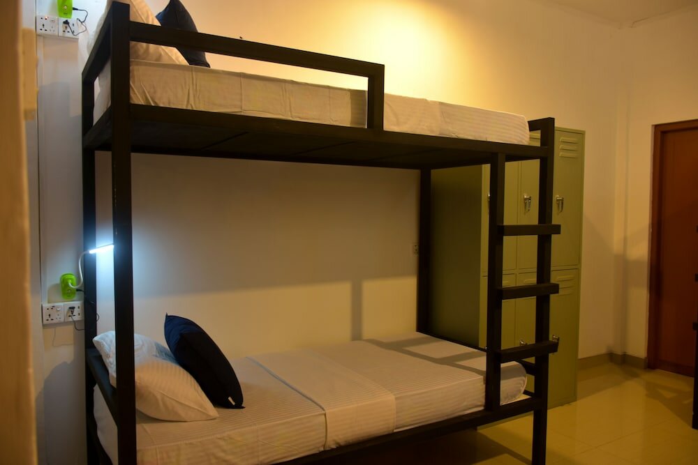 Фото Funky Leopard Safari Lodge Bordering Yala National Park - Hostel