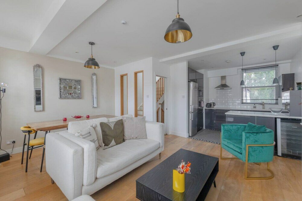 Фото Chic & Contemporary 3bd Flat - Barnes!