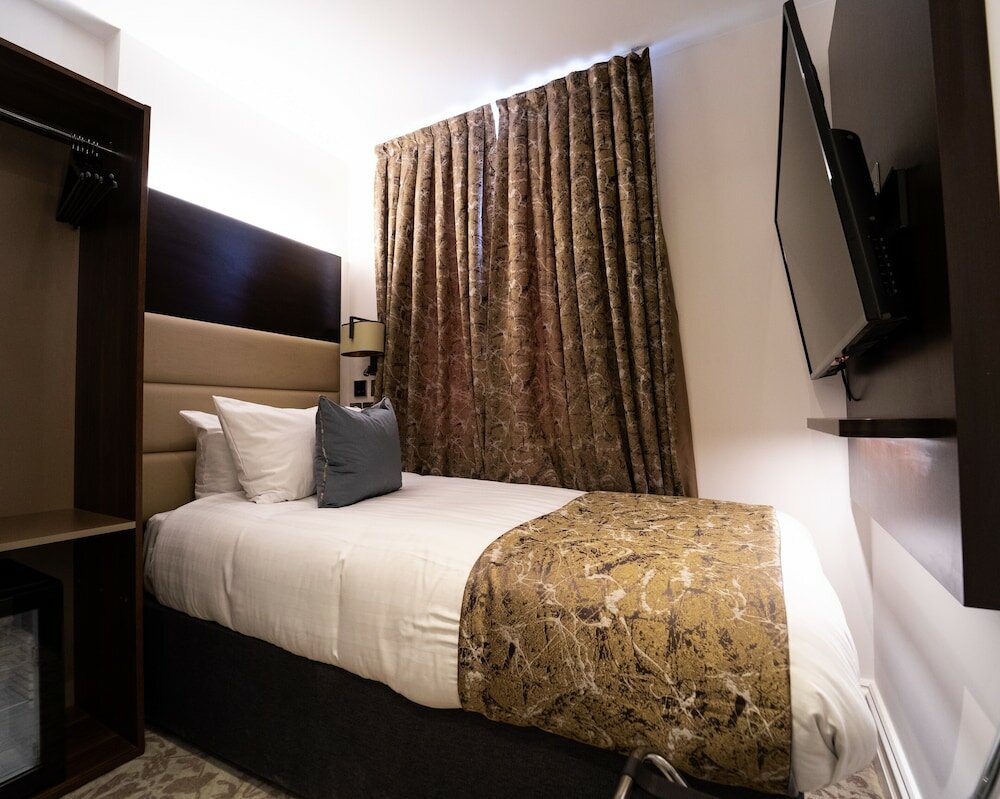 Фото The Rove Hotel