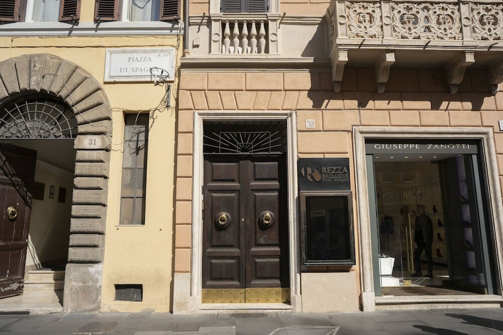 Фото Delsi Inn Piazza di Spagna 32