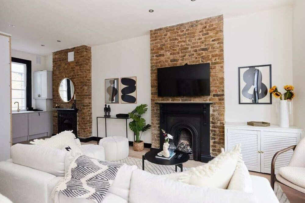 Фото The Battersea Crib - Dazzling 3bdr Flat With Garden
