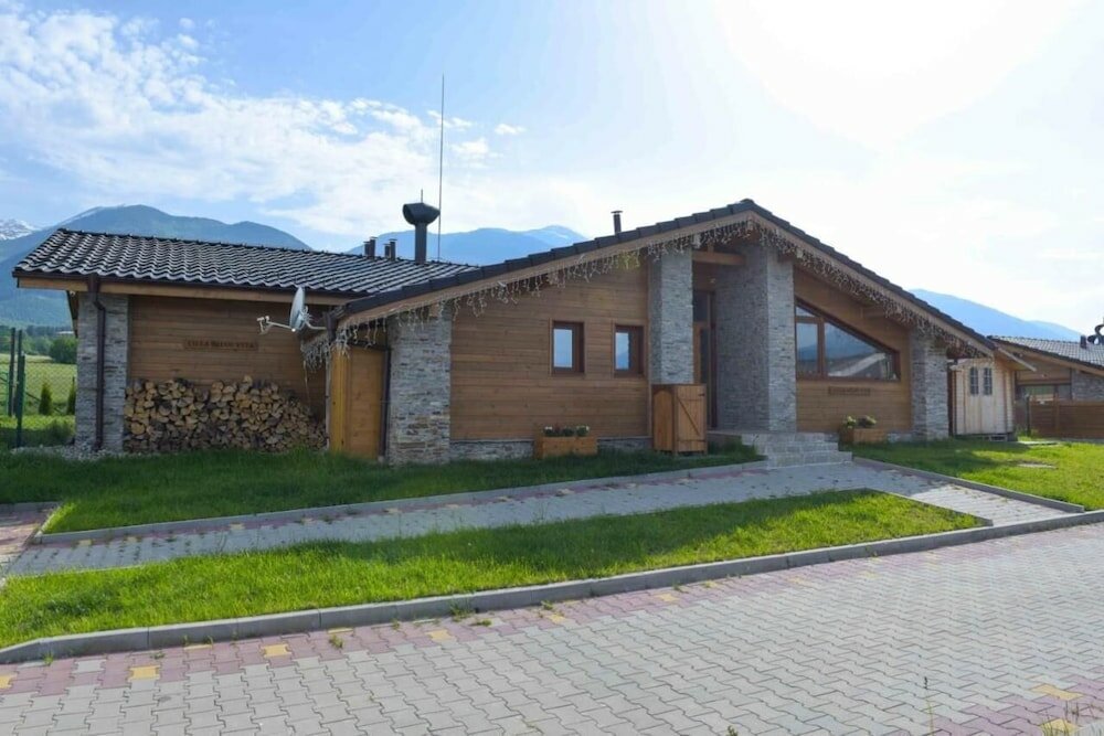 Фото Luxurious Chalet near Pirin Golf Resort