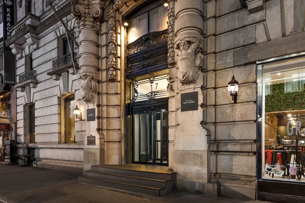 Фото The Hotel at Fifth Avenue