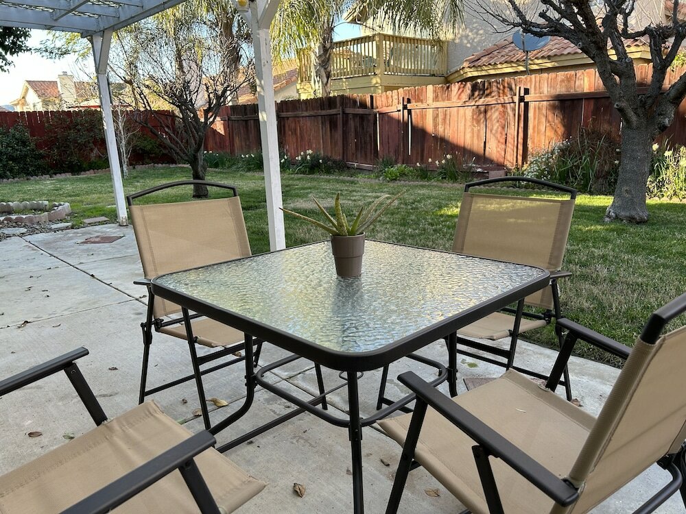 Фото Private bedroom in Country house near wineries