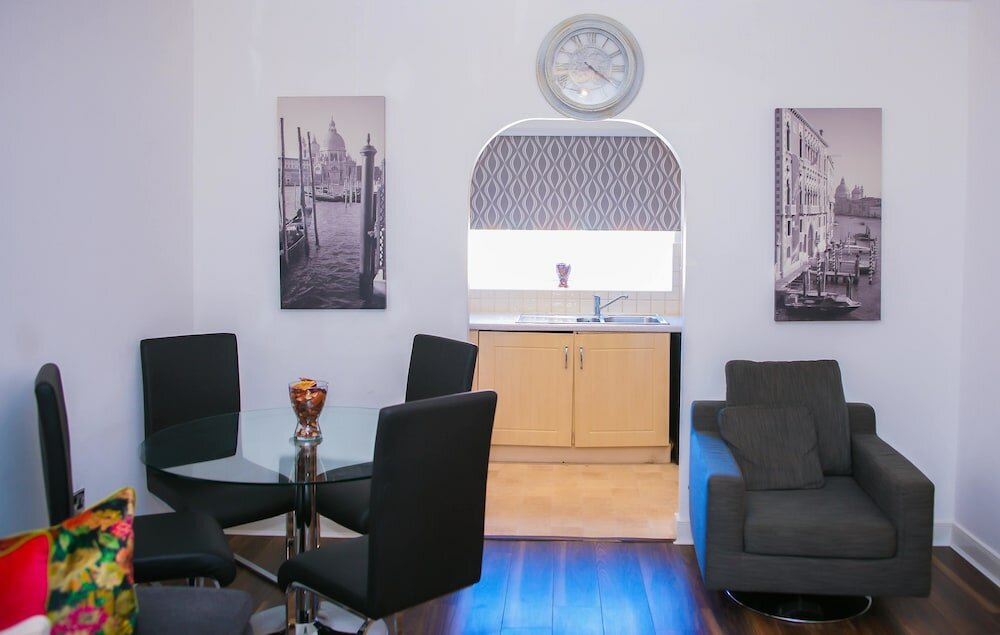 Фото Superior 2 bedroom Apartments