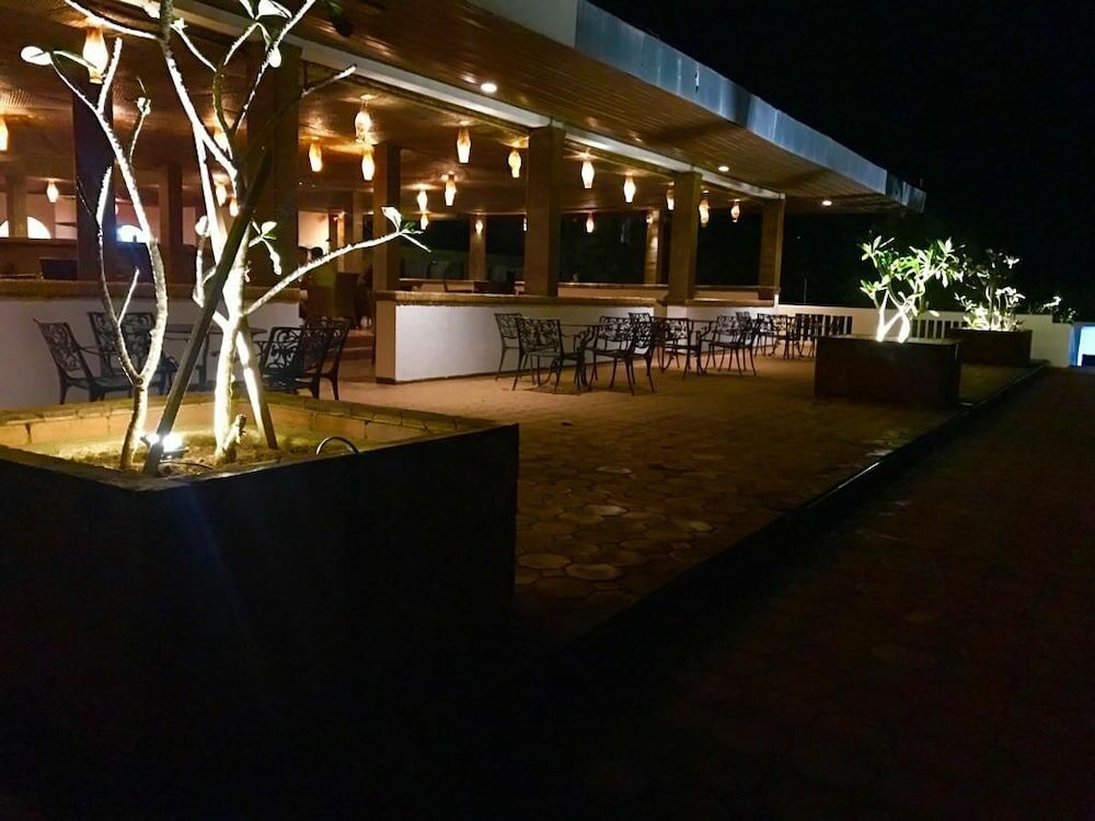 Фото Peacock Beach Resort & SPA