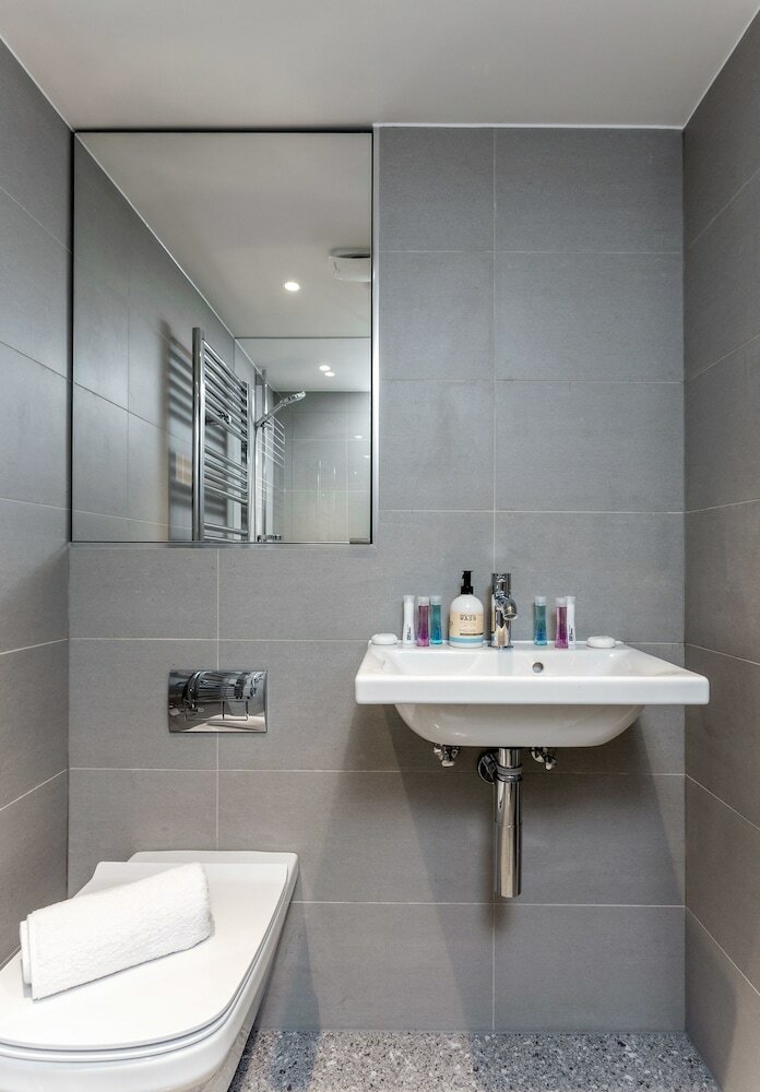 Фото Greek Street Penthouse