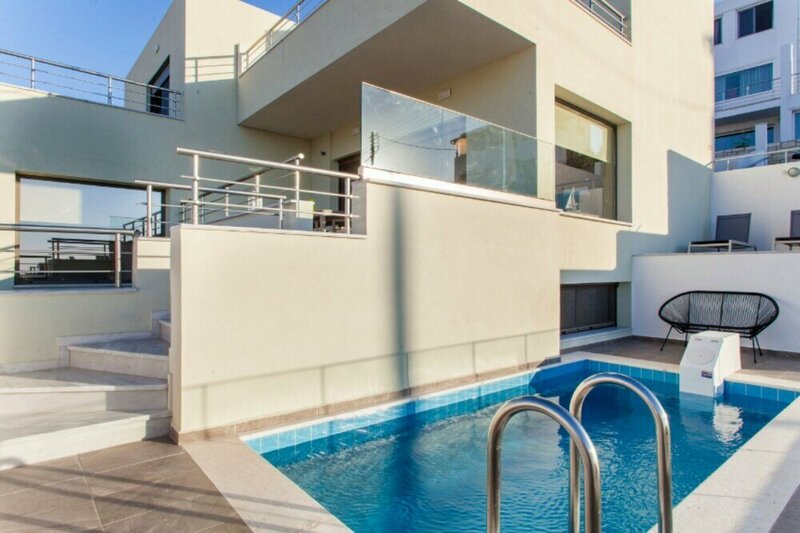 Гостиница Luxurious Rikas Villa