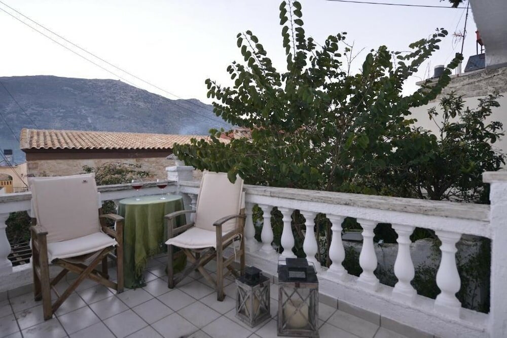 Фото Troullos Traditional Houses