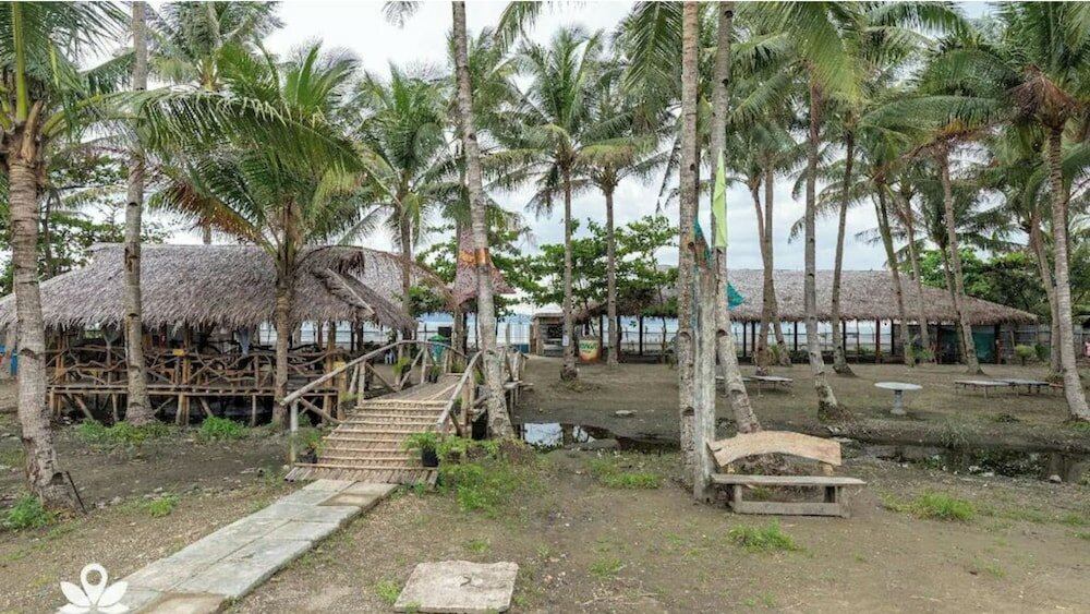 Фото Pop 996 Iloilo Paraw Beach Resort