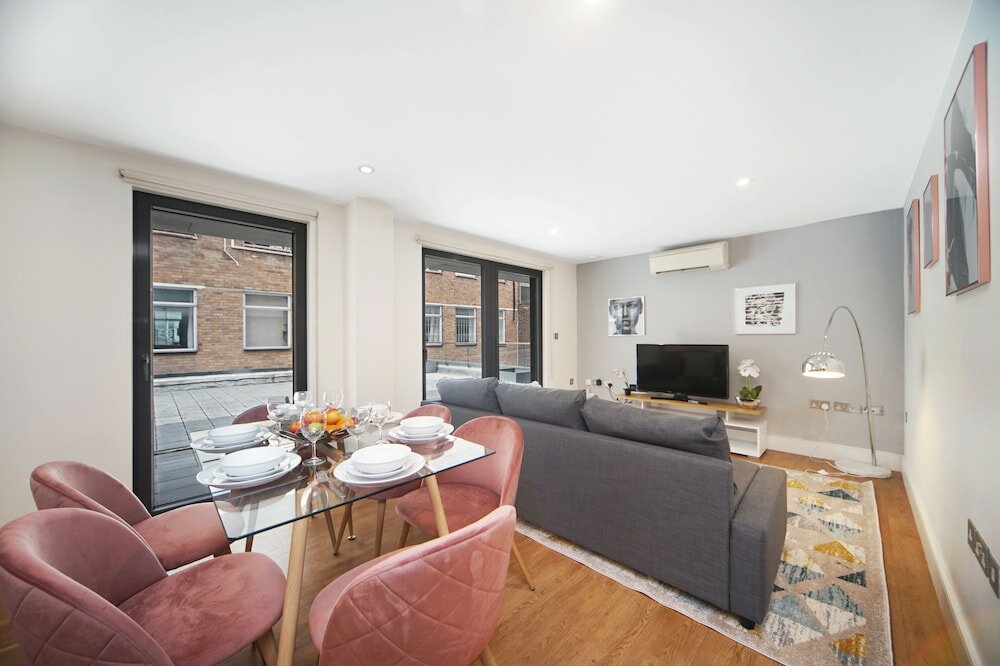 Фото Modern Apartments in Bayswater Central London WiFi & Aircon - by City Stay London
