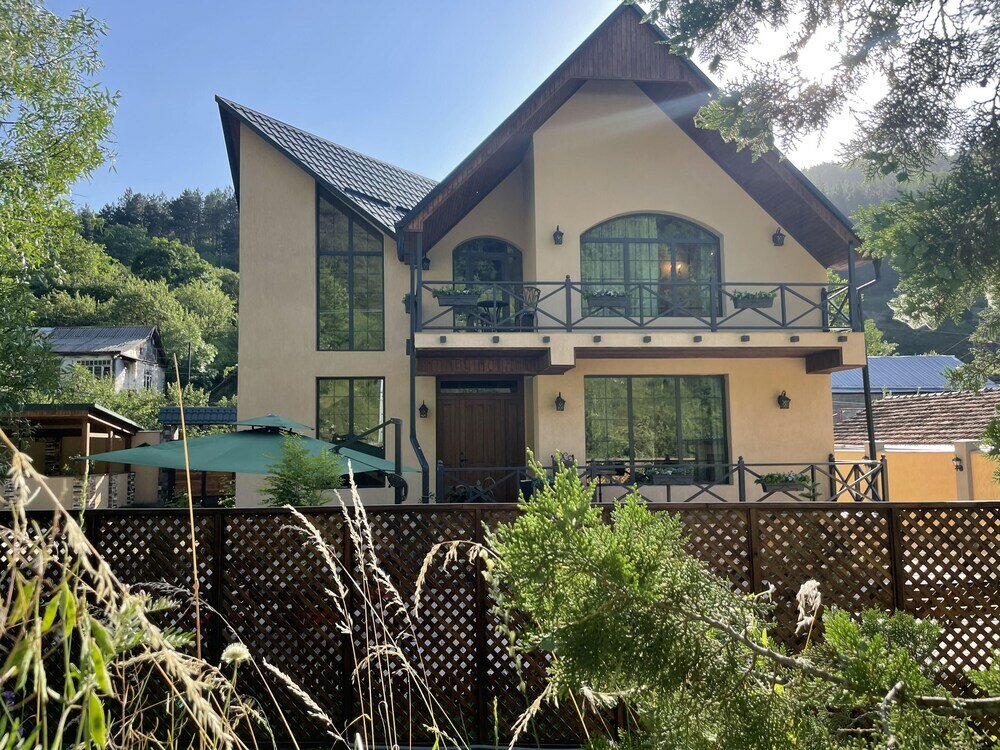 Фото Villa Alexander Hotel Dilijan