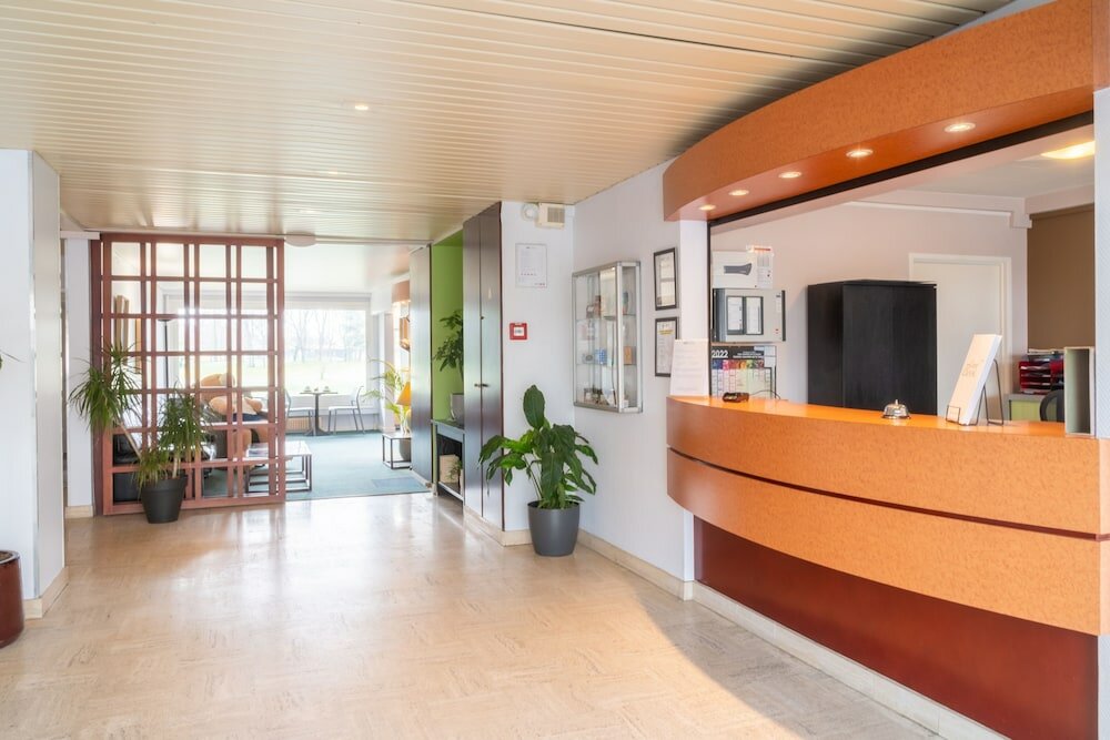 Фото Brit Hotel Le Parc Vichy