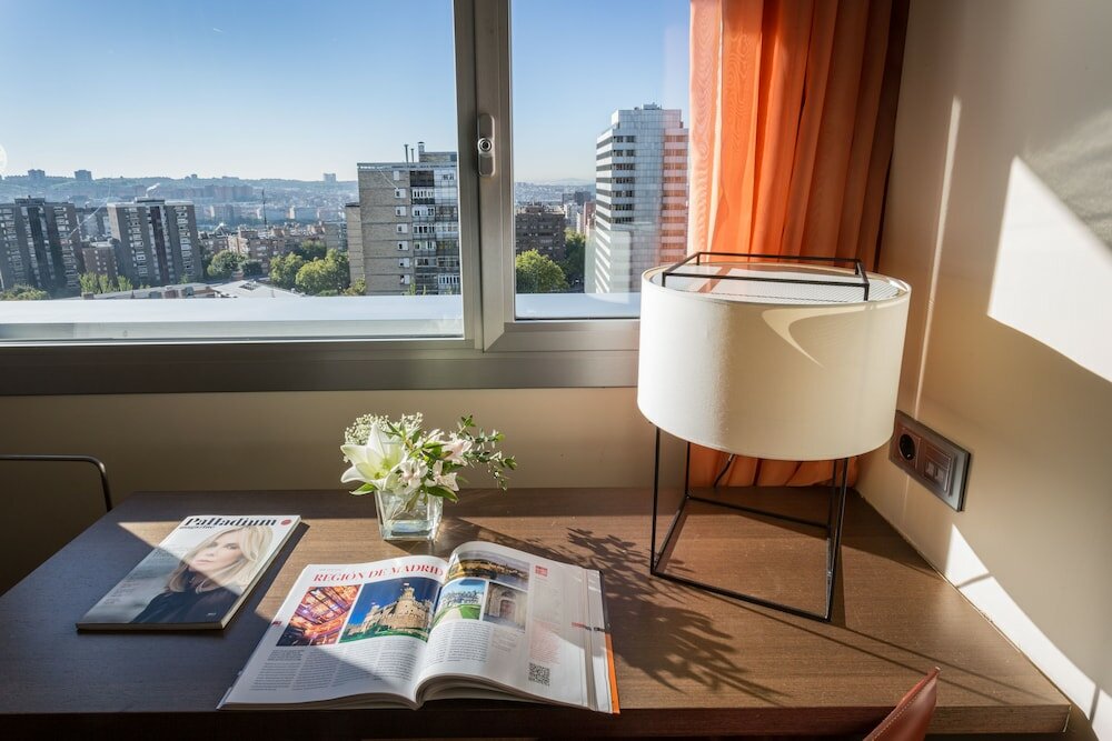 Фото Voco Madrid – Retiro