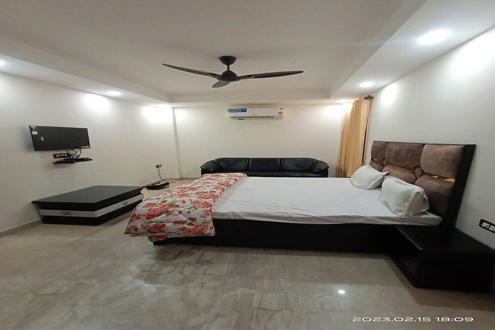 Фото Mintstar Apartment And Suites, East Of Kailash