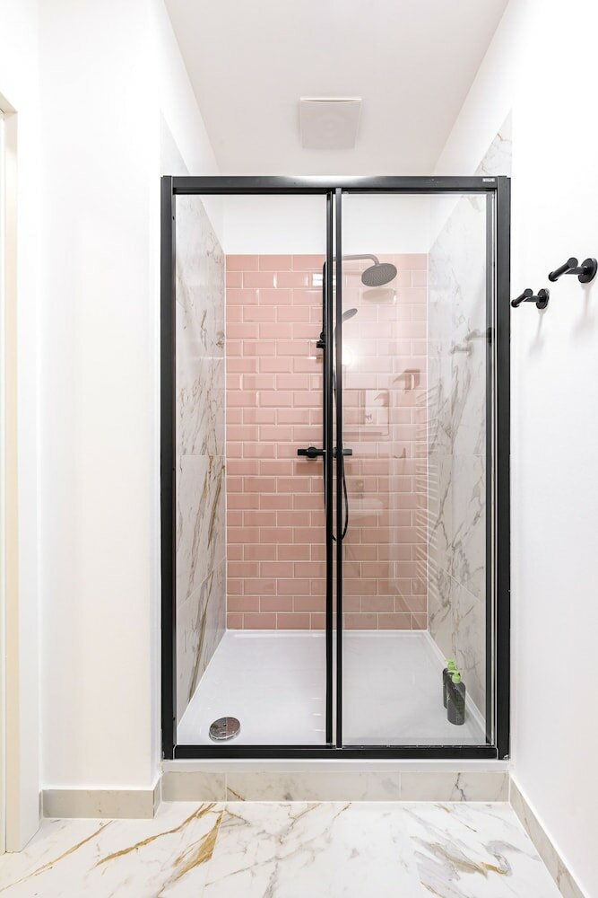 Фото Limehome Vienna Karajangasse