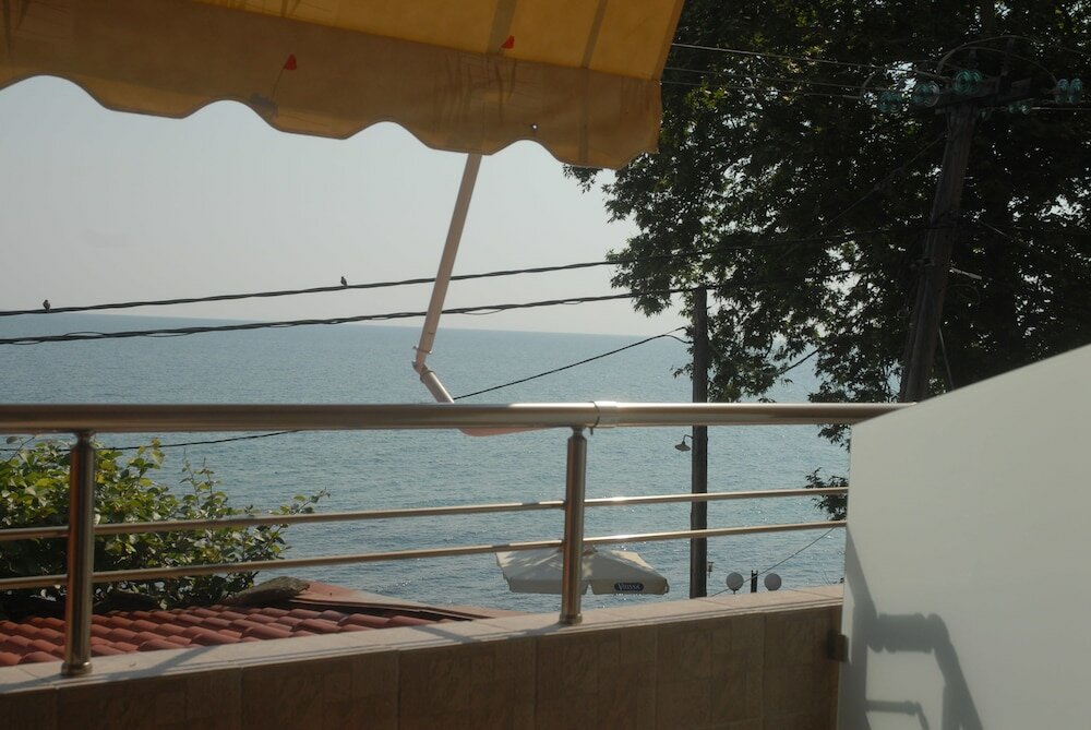 Фото Eleni Rooms