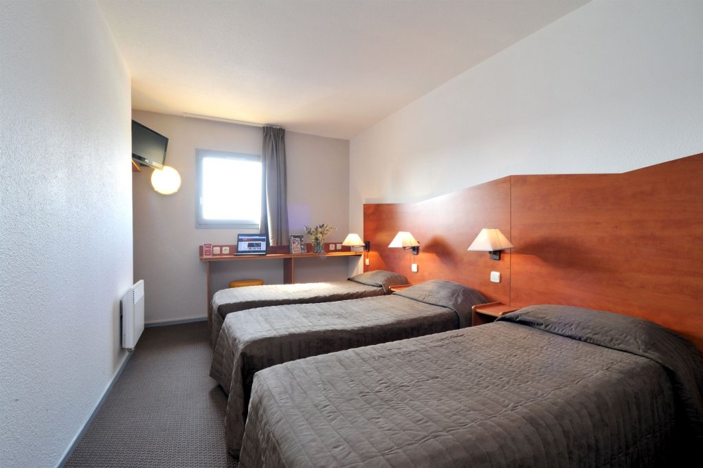 Фото Ibis Calais Car Ferry