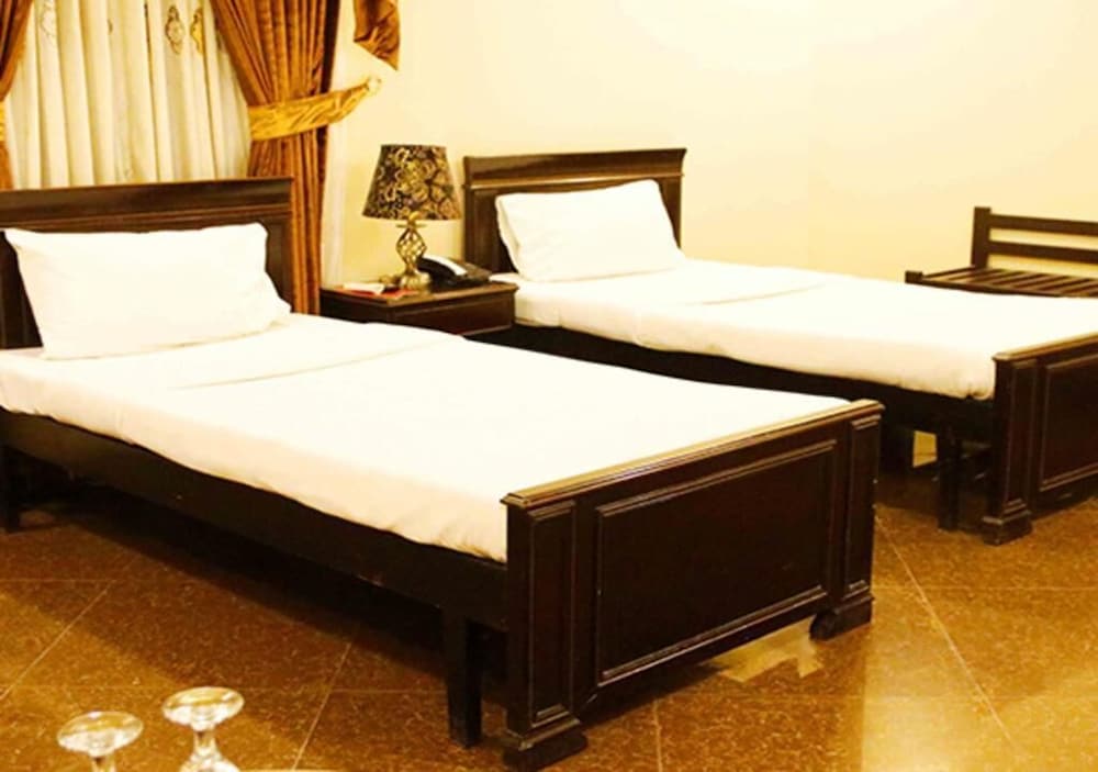 Фото La-Taska Motel