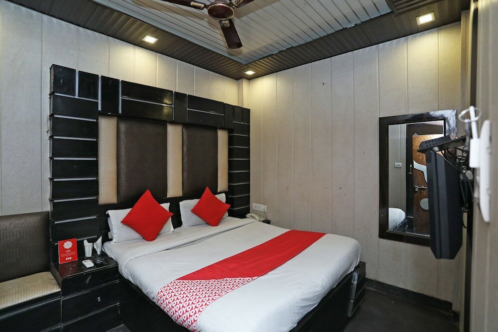 Фото Oyo 6801 Hotel Shri Sai International