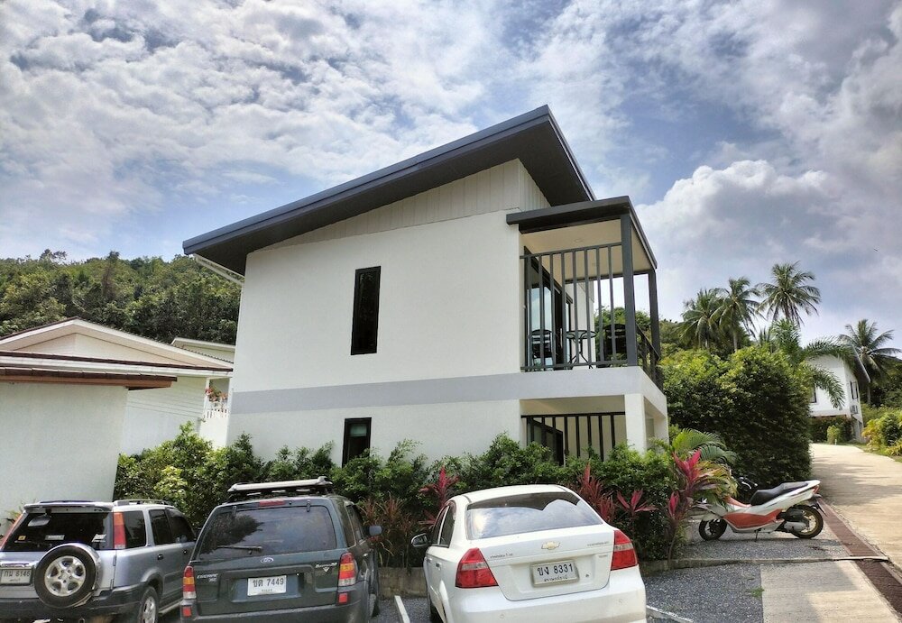 Фото Naiwok Hills