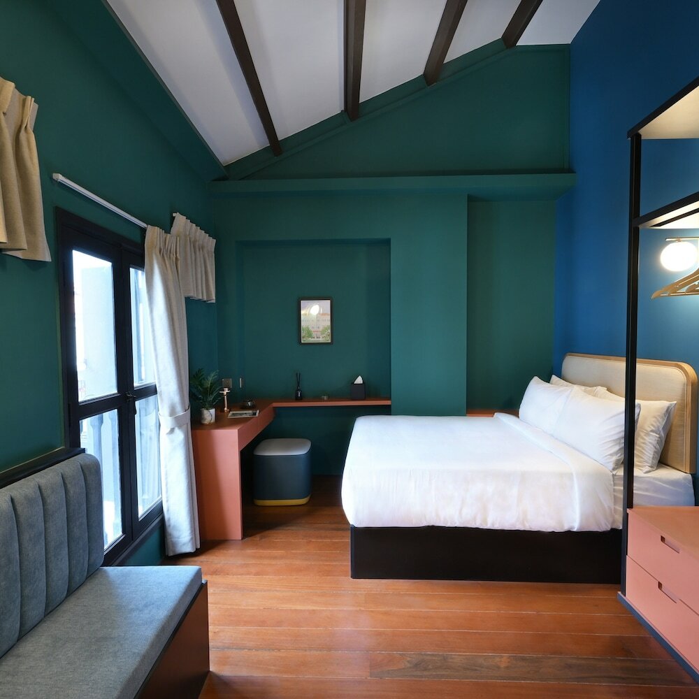 Фото Dream Chaser Boutique Capsule Hotel