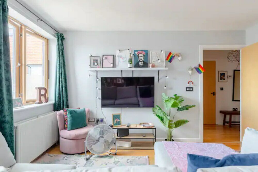 Фото Stunning & Chic 1 Bedroom Flat - Plaistow!