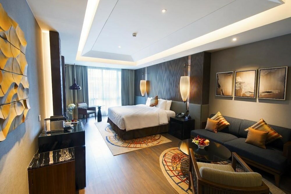 Фото Sedona Hotel Inya Wing