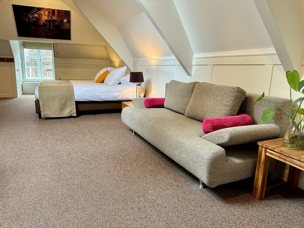 Фото Long John’s Hotel