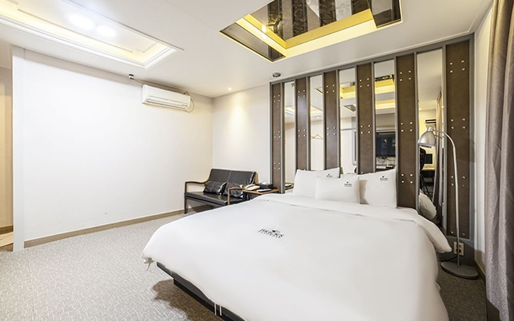 Фото Busan Bricks Guest House