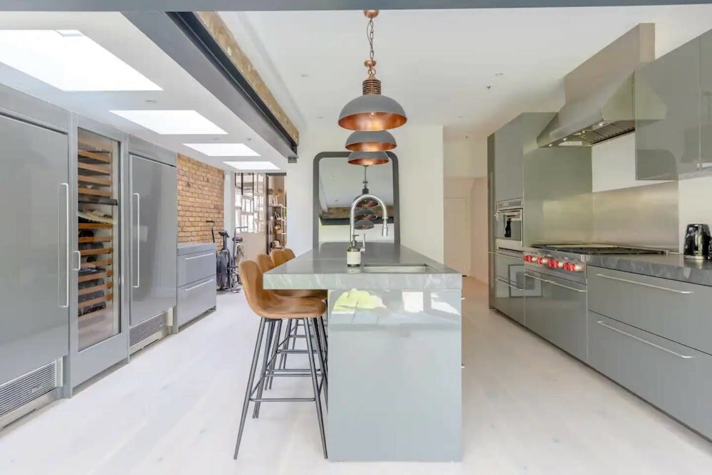 Фото Stunning 3bd Home - Clapham, Near Northcote Rd