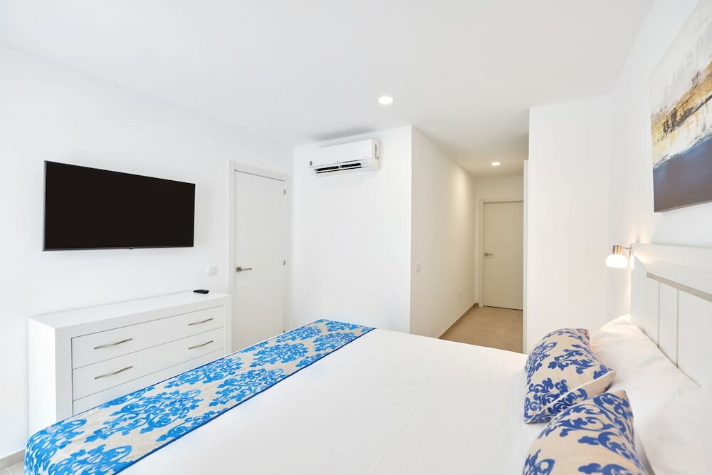 Фото Sonrisa Deluxe Apartments Levante