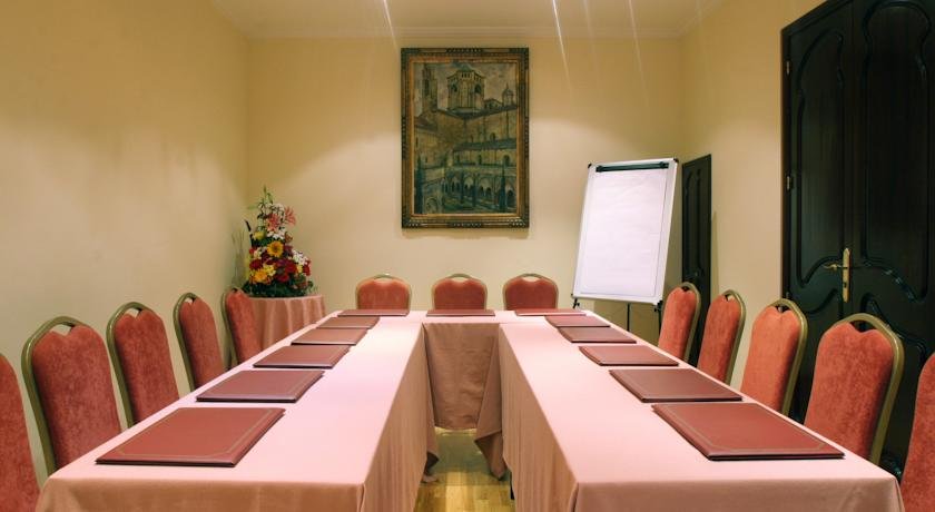 Фото Gaudi Hotel