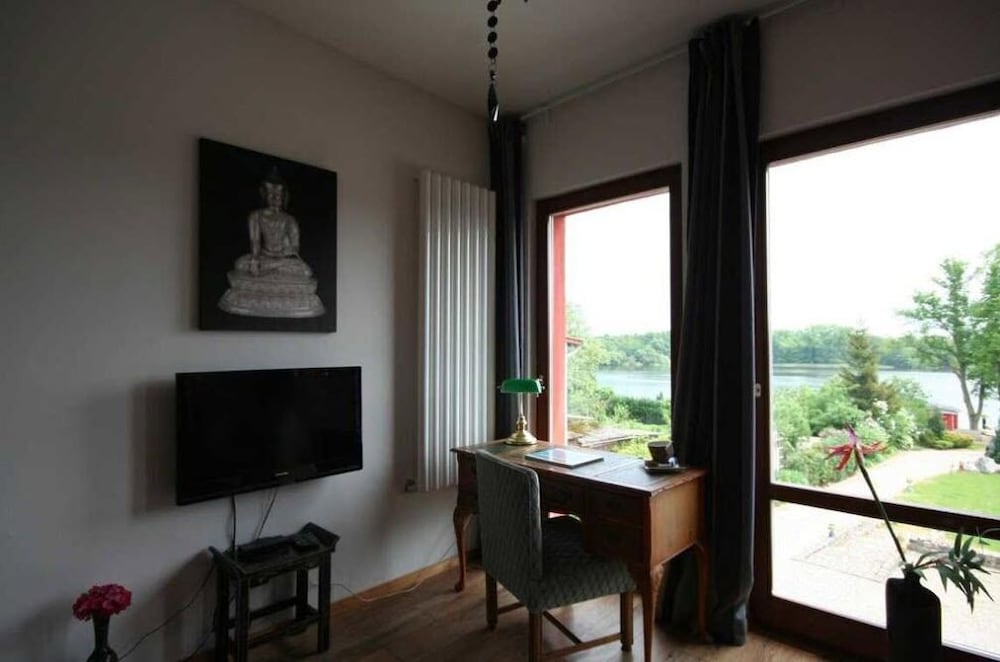 Фото Cour De Berlin